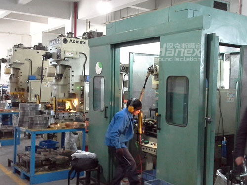 沖床噪音大如何解決？推薦安裝沖床隔聲罩